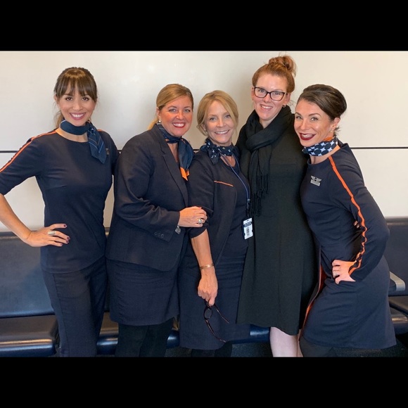 POSH AMBASSADOR @SHIRLEETA 👠 - Picture 2 of 6